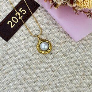 Dainty Pearl Necklace – Freshwater Pearl Charm in Gold Bezel – Minimalist Stack